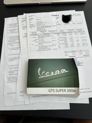 VESPA GTS 11e km. Itt a szezon irány a város! Friss műszaki vizsga!
