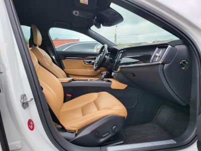 VOLVO V90 2.0 D [D4] Inscription AWD Geartronic LED Memória Navi HUD Tempomat Barna bőr Carplay PDC