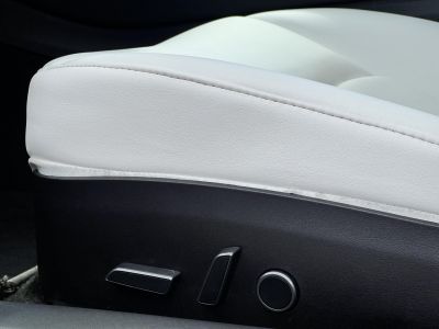 TESLA MODEL 3 Long Range AWD (Automata) 44e km. FEHÉR BELSŐ. mátrix LED. hőszivattyú. garanciális!