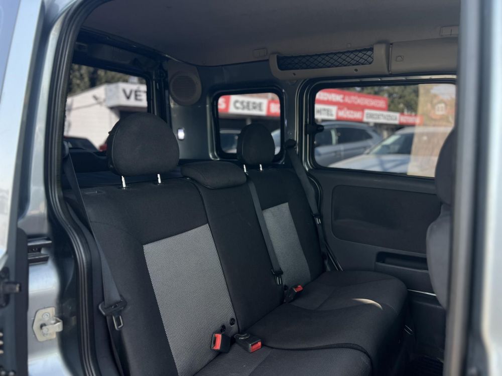 OPEL COMBO Tour 1.3 CDTI Cosmo Rendszeresen karbantartott. klíma. tolatókamera