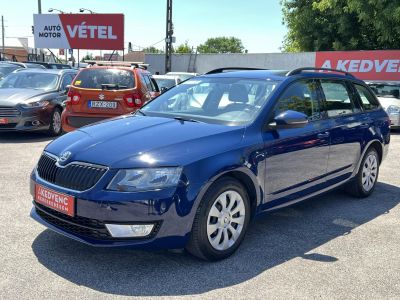 SKODA OCTAVIA Combi 1.4 TSI Ambition 168e km. Tempomat Digitklíma Multikormány Végig vezetett szervizkönyv!