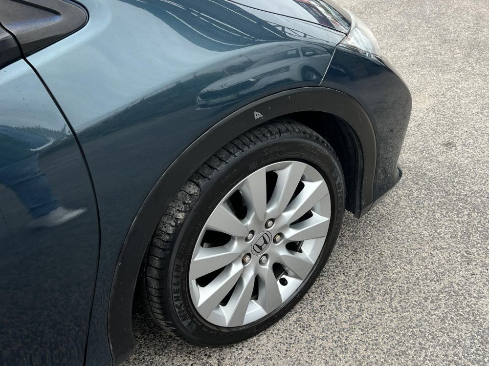 HONDA CIVIC 2.2 CTDi Executive Tempomat Kamera Vonóhorog Digitklíma 4-5L/100km!