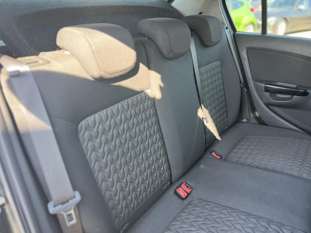 OPEL CORSA D 1.4 Selection Ülés- és Kormányfűtés. klíma