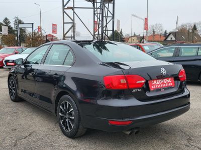 VOLKSWAGEN JETTA VI 1.4 TSI Highline DSG Magyarországi Tempomat Klíma Ülésfűtés Bőr