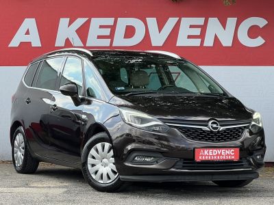 OPEL ZAFIRA 1.4 T Edition (7 személyes ) Végig vezetett szervizkönyv. 7 személyes
