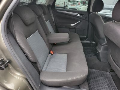 FORD MONDEO 2.0 TDCi Trend Powershift Magyarországi Tempomat Digitklíma Tolatóradar