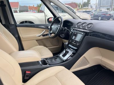 FORD GALAXY 2.0 TDCi Titanium Powershift [7 személy] M.o.-i. Magas felszereltség! Xenon Holttér Memória Panoráma Kamera