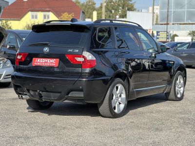 BMW X3 3.0 (Automata) xenon fényszórók. ülésfűtés. lejtmenet. memória. vonóhorog. bőr belső!
