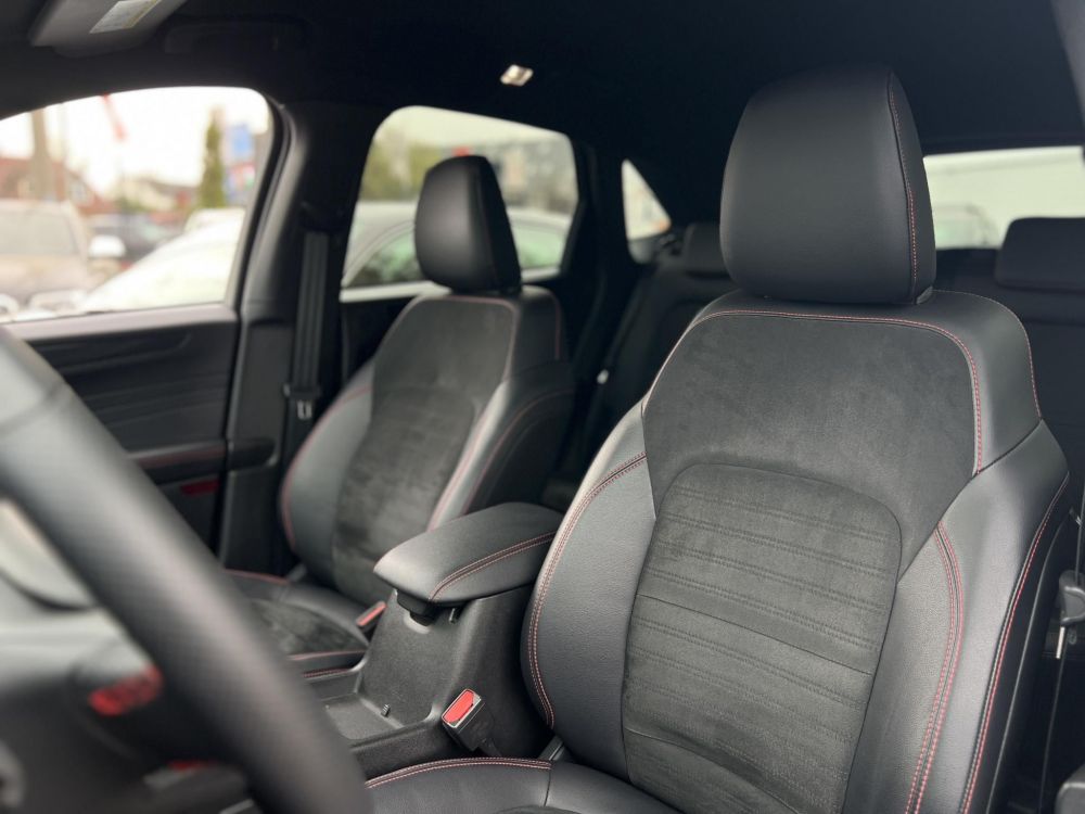 FORD KUGA 2.5 PHEV ST-Line X CVT Bang&Olufsen. Carplay. fűthető kormány- és ülésfűtés