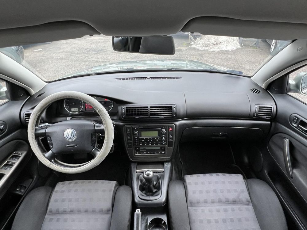 VOLKSWAGEN PASSAT 1.6 Comfortline Business Klíma Tempomat Rendszeresen szervizelt!