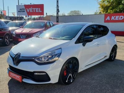 RENAULT CLIO 1.6 T RS EDC Automata 200le! Tempomat Navi Ülésfűtés Bőr Keyless