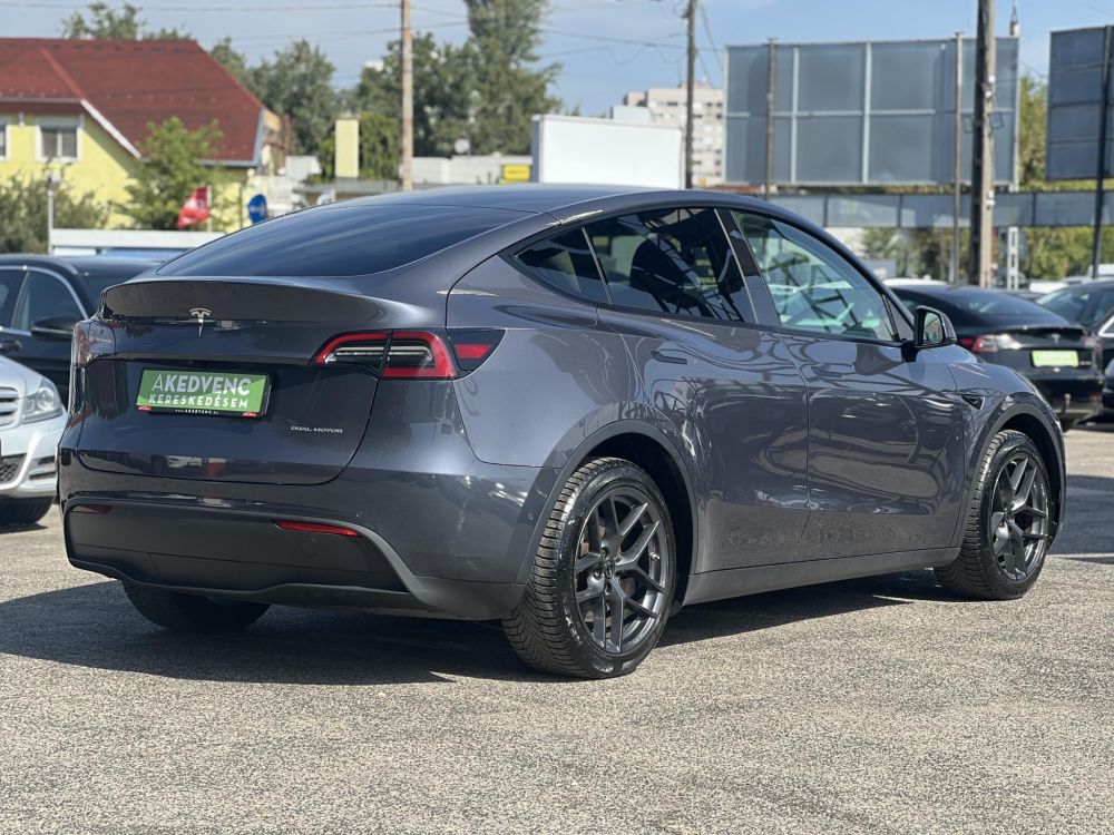 TESLA MODEL Y Long Range AWD (Automata) mátrix LED. hőszivattyú. prémium hifi. garanciális!