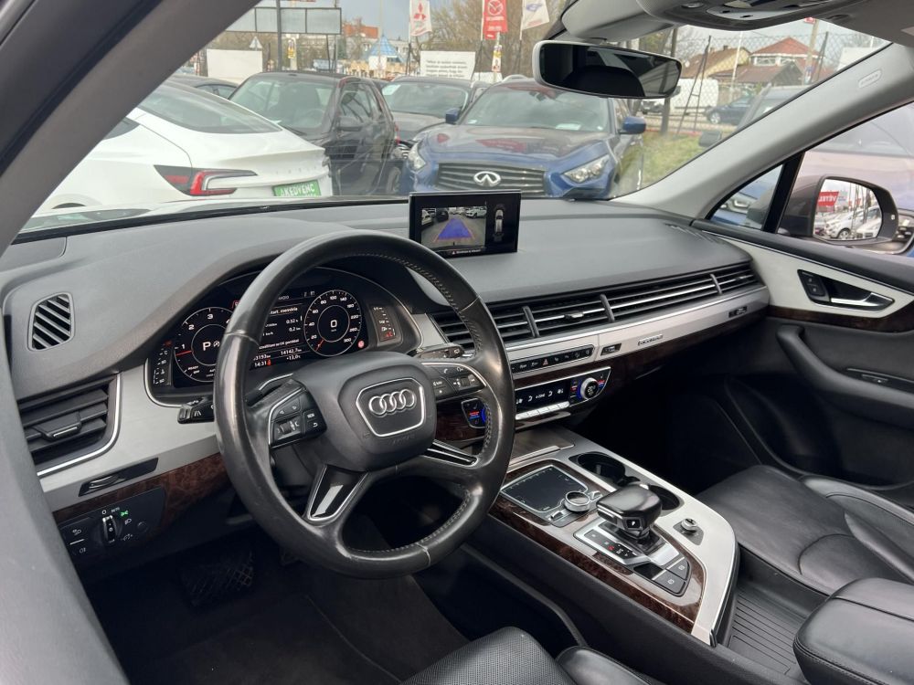AUDI Q7 3.0 V6 TDI quattro Tiptronic ic M.o.i. 1.tul. rendszeresen karbantartott. vezérlés cserélve!