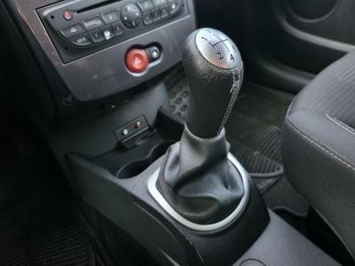 RENAULT CLIO 1.2 16V Authentique M.o.-i. 110e km! Klíma El.ablak Téli/Nyári gumi
