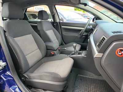OPEL VECTRA C 1.6 Comfort 66e km. vezetett szervizkönyv. vonóhorog