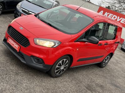 FORD TOURNEO Courier 1.5 TDCi Trend 119e km. Ülésfűtés Klíma Bluetooth Megkímélt!