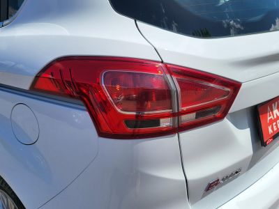FORD B-MAX 1.6 TDCi Technology Tempomat Digitklíma Bluetooth Tolatóradar Friss műszaki vizsga!
