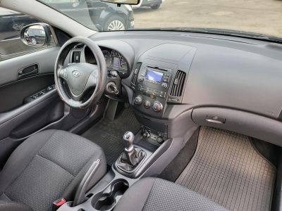 HYUNDAI I30 i30u CW 1.4 DOHC Comfort Klíma Ülésfűtés Multikormány Alufelni