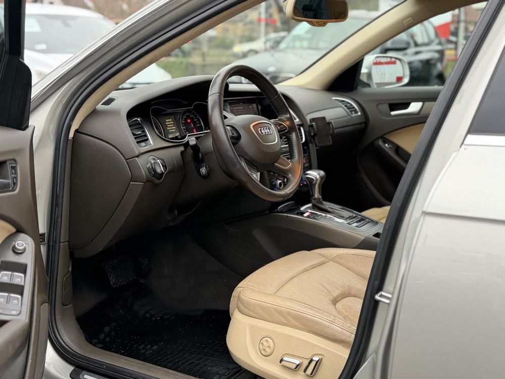 AUDI A4 2.0 TDI multitronic Magyarországi Napfénytető Xenon Üléshűtés PDC Téli-nyári kerék!