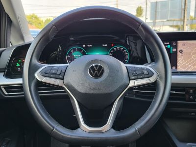 VOLKSWAGEN GOLF VIII Variant 2.0 TDI Life LED Távtartó Sávtartó Holttér Carplay Kamera Keyless Memória