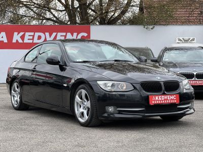 BMW 320d Napfénytető Xenon Ülésfűtés Combtámasz Navi PDC