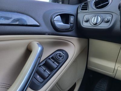 FORD GALAXY 2.0 TDCi Champions Titanium Powershift [7 személy] Magyarországi Panorámatető Navi Bőrbelső Szervízelt