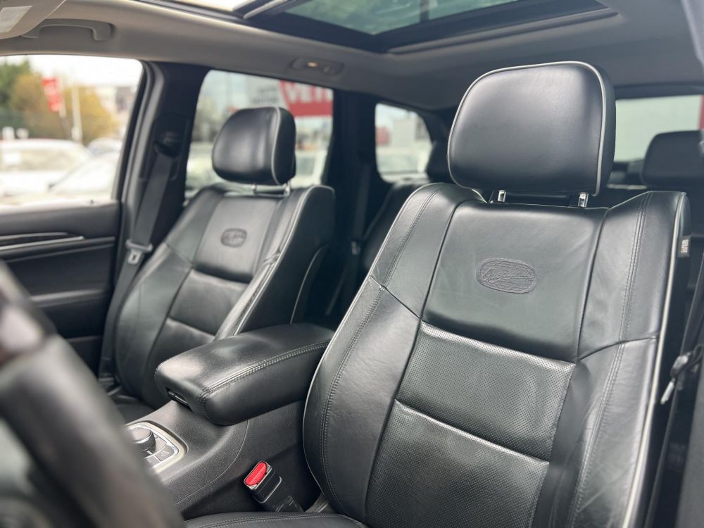 JEEP GRAND CHEROKEE 3.0 V6 CRD Overland (Automata) Xenon Memória Üléshűtés Panorámatető Vonóhorog Friss vizsga!