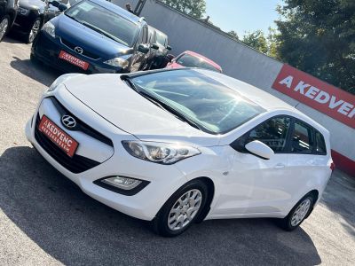 HYUNDAI I30 CW 1.4 CRDi Comfort M.o.-i. Klíma Multikormány