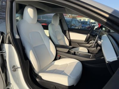 TESLA MODEL 3 Long Range AWD (Automata) FSD. FEHÉR BELSŐ. Perf BOOST. garanciális. hőszivattyú. vonóhorog!