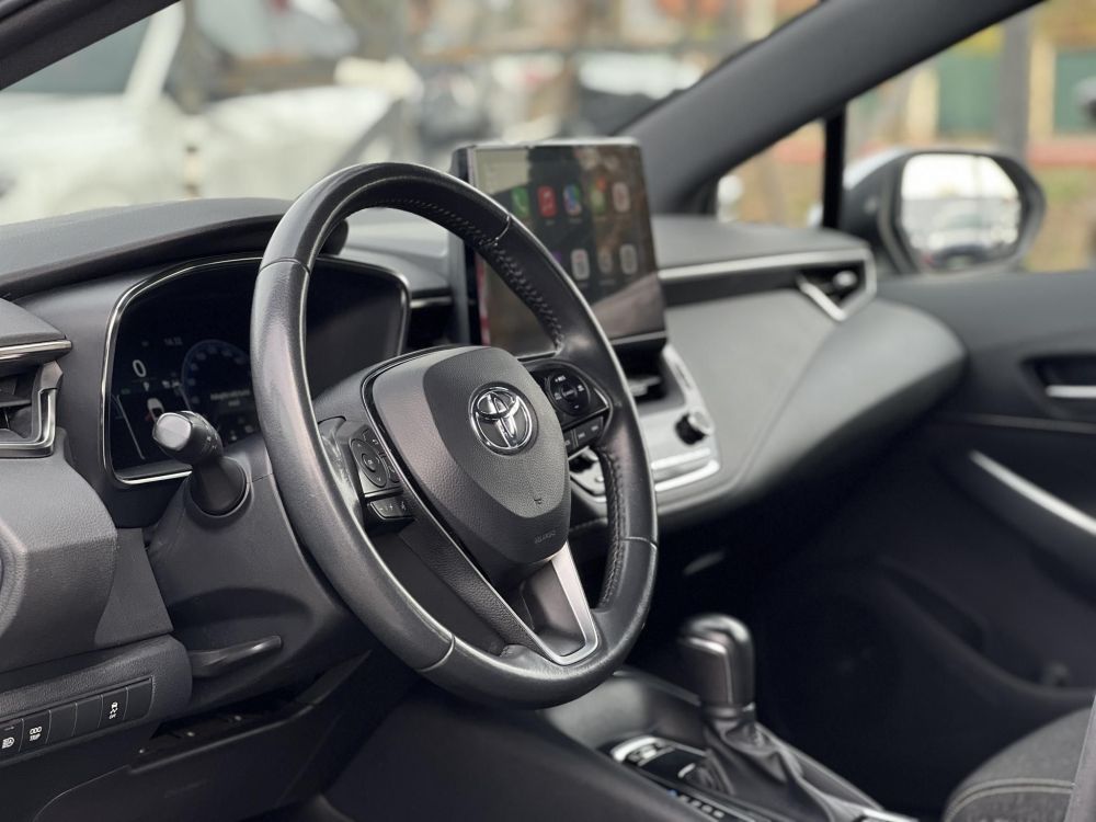 TOYOTA COROLLA Touring Sports 1.8 Hybrid Comfort Business e-CVT 108e km. M.o.-i. 1.tul. sérülésmentes. dokumentált előélet!