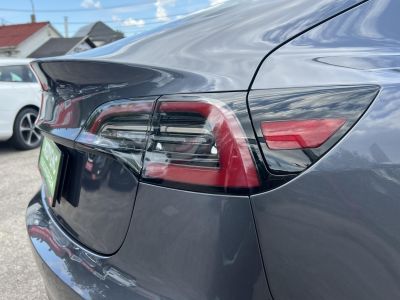 TESLA MODEL 3 Standard Range Plus Aut 114e km. garanciális. premium hifi. GYÖNYÖRŰ állapot!