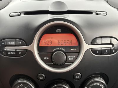 MAZDA 2 1.4 CD TE M.o.-i. Klíma! 4L/100km