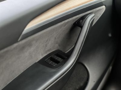 TESLA MODEL Y Performance AWD (Automata)