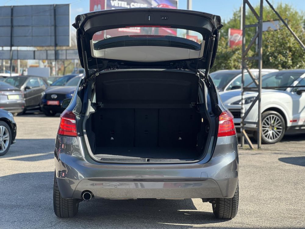 BMW 218i Advantage (Automata) Active Tourer 70e km. tempomat. ülésfűtés. keyless. kamera. 2 gyári kulcs!