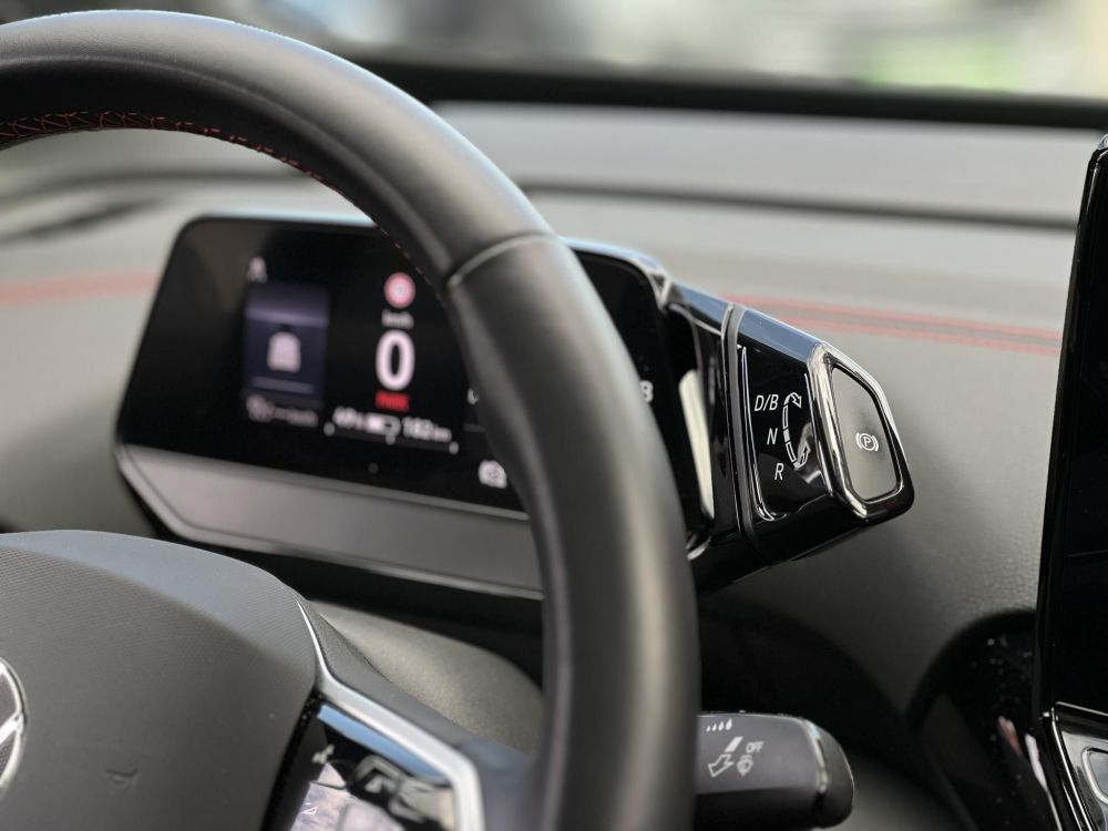 VOLKSWAGEN ID.5 77 kWh GTX 4Motion 60e km. téli-nyári kerék garnitúra. megkímélt állapot!
