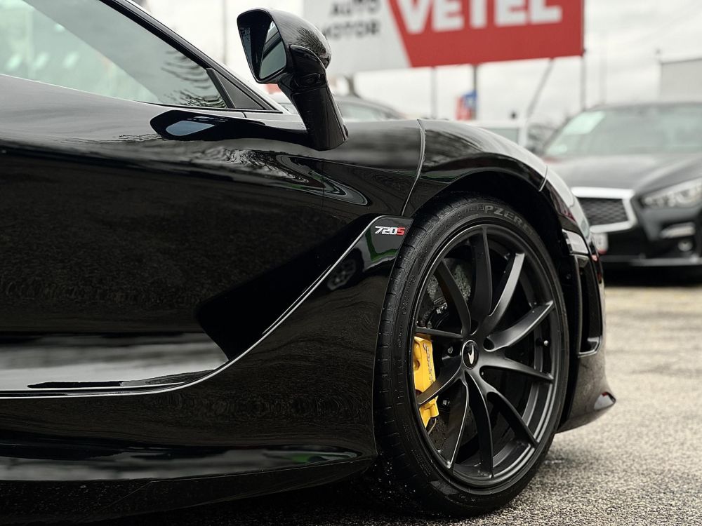 MCLAREN 720S Alcantara belső. carbon pack. Bowers&Wilkins hangrendszer