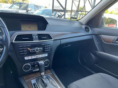 MERCEDES-BENZ C 220 CDI BlueEFFICIENCY Elegance (Automata) Napfénytető Tempomat Navi PDC Bluetooth Szervizelt! Megkímélt!