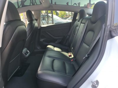 TESLA MODEL 3 Standard Range Plus Aut garanciális. 2 töltőkábel!