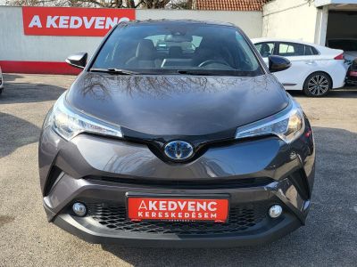 TOYOTA C-HR 1.8 Hybrid Active e-CVT Tempomat Navi Bluetooth Kamera Digitklíma