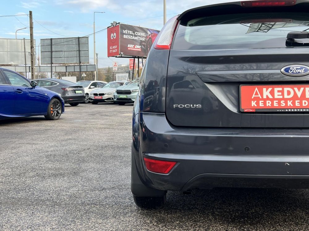 FORD FOCUS 1.6 Ghia (Automata) Klíma Tempomat Téli-nyári garnitúra!
