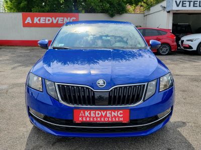 SKODA OCTAVIA 1.5 TSI ACT Style 96e km. M.o.-i. 1.tul. Digitklíma Távtartó Tempomat Ülésfűtés Bluetooth