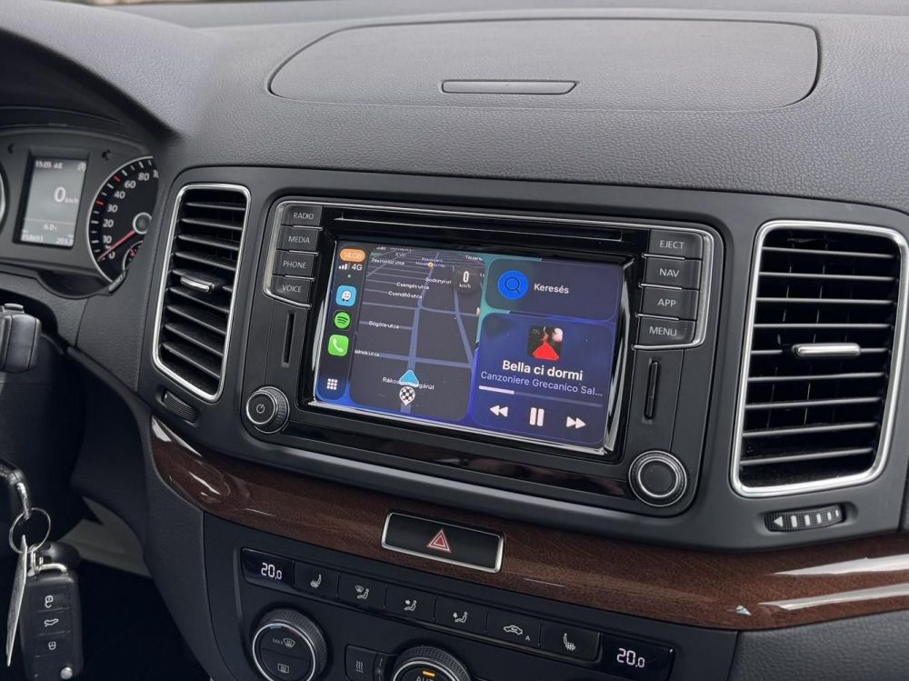 VOLKSWAGEN SHARAN 2.0 TDI BMT SCR Highline 4Motion DSG Egyedülálló szépség! Vaj bőr. tető. 4x4. 158e km+sok extra