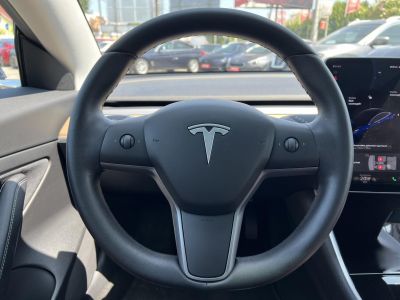 TESLA MODEL 3 Standard Range Plus Aut garanciális. 2 töltőkábel!