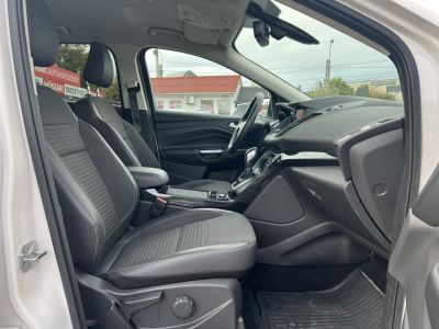 FORD KUGA 1.5 EcoBoost Titanium (Automata) 91e km. M.o.-i. 1.tul. Márkaszervizelt. Téli nyári gumik. Magasan felszerelt!