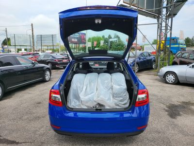 SKODA OCTAVIA 1.5 TSI ACT Style 96e km. M.o.-i. 1.tul. Digitklíma Távtartó Tempomat Ülésfűtés Bluetooth