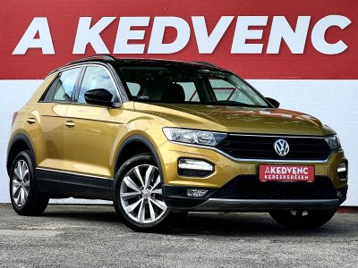 VOLKSWAGEN T-ROC 1.5 TSI ACT Style DSG 140e km. M.-o.i. távolságtartó. sávtartó. navigáció. ülésfűtés. CARPLAY!