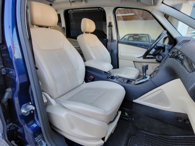FORD GALAXY 2.0 TDCi Champions Titanium Powershift [7 személy] Magyarországi Panorámatető Navi Bőrbelső Szervízelt