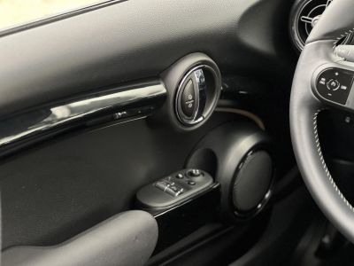 MINI MINI 1.5 Cooper DKG 31e km. panoráma tető. CarPlay
