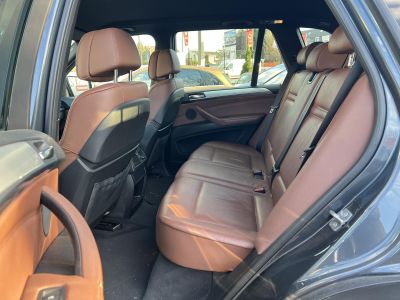 BMW X5 xDrive30d (Automata) Nagyszerviz után! Xenon Navi Memória Barna bőr Ülésfűtés