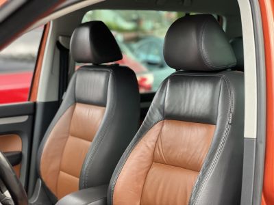 VOLKSWAGEN TOURAN Cross1.4 TSi 7 személyes Highline Bőr belső. Tempomat Vonóhorog Szervízel!t